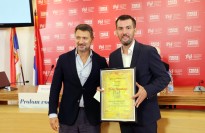 Uručenje nagrade "Đoko Vještica" Milanu Popoviću za emisiju "Moja dedovina"